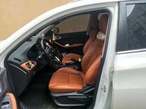 Chery Tiggo 7 Usado de Alta Gama: 2016-2020 <span class=keywords><strong>Hero</strong></span> 1.5T CVT SUV Gasolina, Poco Uso, Deportivo y con Muchas Funciones, Excelente Cuero y Cámara - Product Image 5