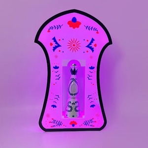 Presentador de Botellas de Vino con LED, Estilo Porcelana Azul y Blanca, Base para Exhibición de Tequila para Club Nocturno - Product Image 4