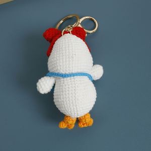 Llavero de patos con lazos de ganchillo, muñeco de punto hecho a mano, llavero de animal suave, colgante de moda para bolsos de mujer, decoración de joyería - Product Image 3