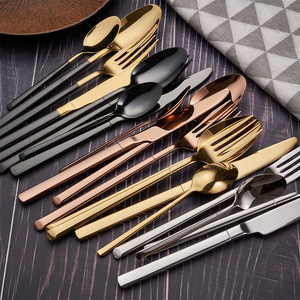 Ensemble de couverts occidentaux en acier inoxydable 304 Jinhui Industrial, 4 pièces, finition miroir, plaqué or, couteau, fourchette, cuillère - Product Image 1