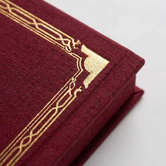 Standard Size Hard Cover Fabric Bound Quran with Coated Paper and Gold Stamping Islamic Reference Book for Home & Library