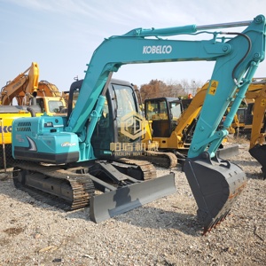 Excavatrice sur chenilles d'occasion Kobelco SK75 de 7,5 tonnes de haute qualité, faible nombre d'heures de travail, excavatrice d'occasion Kobelco SK75 SK50 - Product Image 5