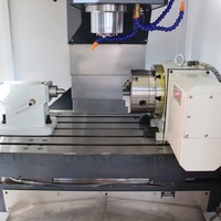 Fraiseuse CNC 3/4/5 axes de haute précision Centre d'usinage CNC vertical Vmc855 avec une rigidité élevée