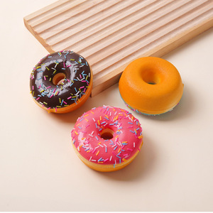 Juguete Blandito de Mochi con Forma de Donut Grande, Juguete Antiestrés con Forma de Comida, Juguete Blandito para Niños - Product Image 2
