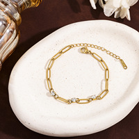Bracelet polyvalent en acier inoxydable au design de niche, minimaliste et tendance, avec strass, idéal pour les trajets quotidiens