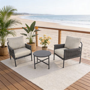 Conjunto de Bistro de 3 Piezas para Exteriores con Cuerda Trenzada Estilo Costero, Mesa de Centro Redonda y Cojines con Colores Personalizables para Patio o Playa - Product Image 1