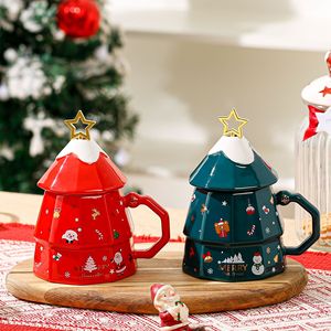 Kerstmokken van porselein met deksel, modern, schattig, 3D-boomdesign - zakelijke cadeaus voor thee/koffie - Product Image 4