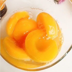 Cibo <span class=keywords><strong>in</strong></span> scatola di fabbrica OEM di frutta fresca <span class=keywords><strong>in</strong></span> scatola di latta metà pesche gialle <span class=keywords><strong>in</strong></span> sciroppo - Product Image 3