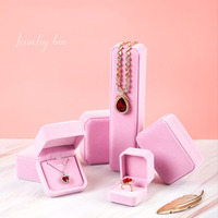 Boîte d'emballage de bijoux en velours rose haut de gamme Portable personnalisé bague Bracelet collier boîte éponge doublure Style Vintage boîte-cadeau