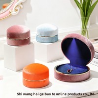 Boîte d'emballage de bijoux en velours haut de gamme avec lumière LED pour bague, pendentif, bracelet, vente en gros, logo personnalisé, boîte de rangement pour bijoux, boîte cadeau
