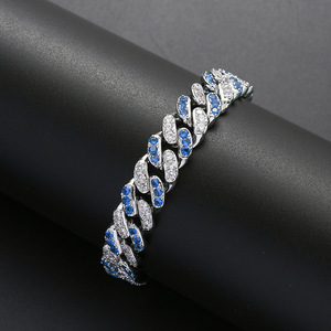 Bracciale Cubano Iced Out 12mm con Zirconi Blu e Bianchi, Placcato Rame, Stile Hip Hop Miami, Unisex, Gioiello Moda Street Messicana, Regalo - Product Image 4
