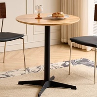 Table de café en bois massif de style nordique pour les salons de thé, les pâtisseries, les restaurants, personnalisable, installation simple, petite table carrée