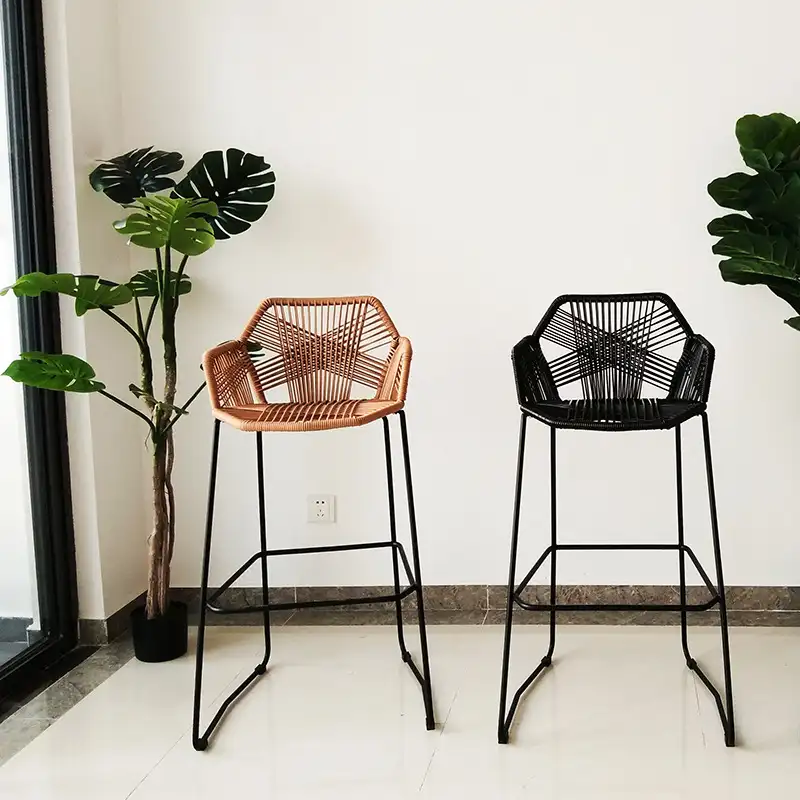 Taburetes de Bar modernos de ratán, silla alta de mimbre de Metal para exteriores