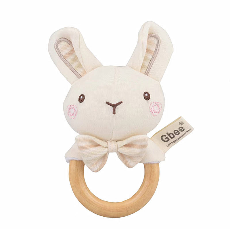 Anneau en bois cravate lapin-carton