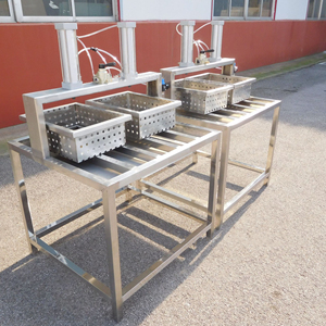 Presse à fromage moderne pour le fromager sérieux. - Product Image 2