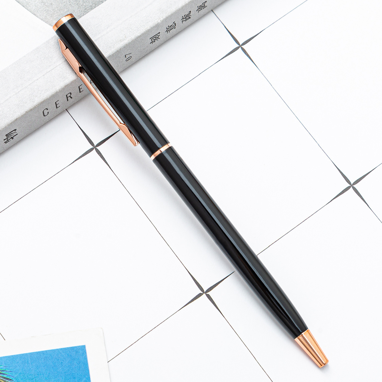 Black (rose gold)