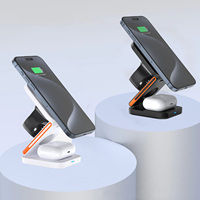Chargeur sans fil magnétique à la mode 15W Station de charge sans fil à induction pliable 3 en 1 multifonctionnelle