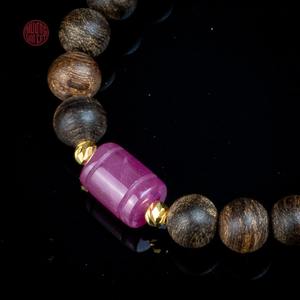 Bracelet en Bois d'Agar Rare qui s'enfonce dans l'eau, 8 mm, avec Pierres Précieuses de Rubis Mélangés, Bijoux Spirituels de Luxe, Prix de Gros - Product Image 2