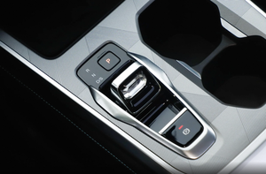 Chuanqi GS3 2023 Occasion SUV Compact 5 Portes 5 Sièges Tissu Intérieur Foncée Boîte <span class=keywords><strong>Manuelle</strong></span> Traction Avant (FWD) Vidéo <span class=keywords><strong>Vitesse</strong></span> Version Puissante 270T - Product Image 6