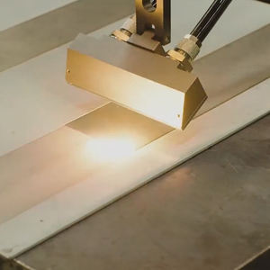 Máquina <span class=keywords><strong>de</strong></span> Limpieza Láser Automática <span class=keywords><strong>de</strong></span> Alto Rendimiento <span class=keywords><strong>de</strong></span> 5 Ejes con Control <span class=keywords><strong>de</strong></span> Movimiento Confiable para una Limpieza Automatizada Eficiente <span class=keywords><strong>de</strong></span> Sustratos - Product Image 3