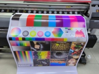 Vinyle auto-adhésif PVC blanc brillant mat avec support 120g 140g pour impression éco-solvant UV latex