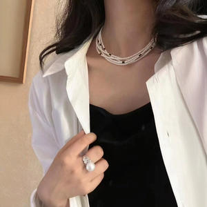 Collar de Perlas Multicapa de Coral de Lujo Europeo Americano, Chapado en Oro de 18K, para Bodas y Cenas - Product Image 4