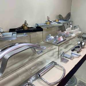 Pièces de <span class=keywords><strong>volet</strong></span> <span class=keywords><strong>roulant</strong></span> <span class=keywords><strong>manuel</strong></span> en fer galvanisé en gros <span class=keywords><strong>pour</strong></span> porte à <span class=keywords><strong>volet</strong></span> <span class=keywords><strong>roulant</strong></span> - Product Image 4