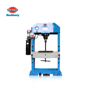 Machine de <span class=keywords><strong>presse</strong></span> <span class=keywords><strong>hydraulique</strong></span> électrique haute performance de 63 tonnes pour le moulage et le pressage/H Frame SP-63 de <span class=keywords><strong>presse</strong></span> de poinçonnage <span class=keywords><strong>hydraulique</strong></span> - Product Image 1