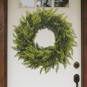 Guirnalda Navideña de Cedro Artificial de 24 Pulgadas con Ramas de <span class=keywords><strong>Pino</strong></span> Rústicas de Tacto Real para Decoración Navideña de <span class=keywords><strong>Puerta</strong></span> Principal, Pared o Ventana - Product Image 1