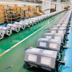 Lampe de chantier USHINERAY 700W sur trépied, éclairage à 360 degrés sans éblouissement, haute luminosité, idéale pour les travaux de construction - Product Image 4