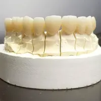 مادة تيجان من الزركونيا لطب الأسنان, قرص من الزركونيا الشفاف لطب الأسنان