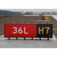 Letrero LED Rectangular para Aeropuerto BOYUAN Modelo 06, con Fondo Rojo y Letras Blancas, Panel de Aluminio, Duradero
