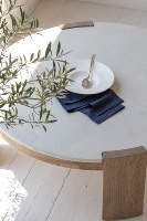 Mid-Century Modern Möbel Beton Wabi Sabi Holztisch Runder Couchtisch mit Eichenbeinen für Wohnzimmer