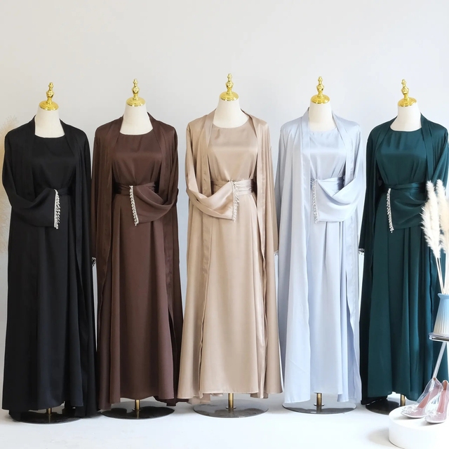 Eid Dubai Turkish Islamic Elegant Modest Custom Women Muslim Dress Abaya Kaftan Diamond Crystal Tassel Satin Silk Open Abaya Set