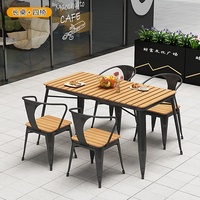 Combinaison table et chaise de patio d'extérieur anti-corrosion imperméable protection solaire table de patio en plastique bois fer table
