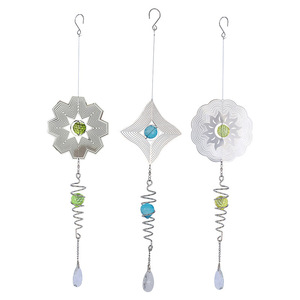 Campana de Viento Metálica con Diseño Espiral de Vidrio Rojo, Decoración para Jardín Exterior - Product Image 5