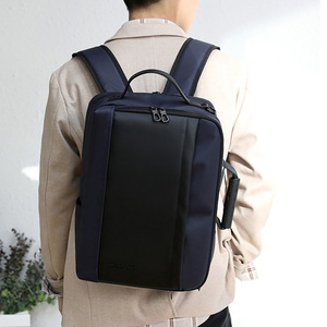 Logotipo personalizado multifunción impermeable PU poliéster portátil <span class=keywords><strong>mochila</strong></span> de viaje de negocios cierre de cremallera diseño elegante cojín de aire - Product Image 2