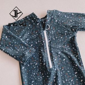 Maillot de bain une pièce pour enfants JINGYU Factory, imprimé plage, anti-UV, personnalisé, en polyester écologique - Product Image 5