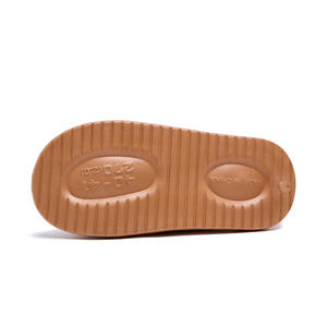 Nouvelles pantoufles d'intérieur chaudes et douces en fausse fourrure pour couple, style moelleux, pour femmes et dames, idéales pour l'hiver - Product Image 4