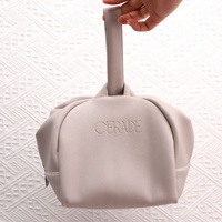 Nouveau Design Sac et Trousse à Cosmétiques Poignée en Cuir Logo Personnalisé Gaufré Imprimé Portable Imperméable Pochette de Maquillage à Fermeture Éclair en Cuir