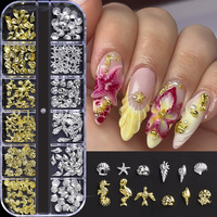 Vente en gros de rivets en métal 3D en forme de coquillage, fleurs décoratives multi-formes pour ongles, accessoires de strass pour la décoration des ongles en salon de manucure