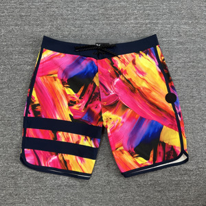 Shorts de bain décontractés pour hommes à imprimé serpent, séchage rapide, taille mi-haute, avec cordon de serrage et rayures latérales - Product Image 3