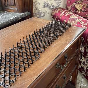 Disponibile all'Ingrosso: Tappetino Anti-Gatti Personalizzato con Strisce Quadrate, Repellente per Gatti, Dissuasore per Scavi, Recinzione con Punte Anti-Gatti - Product Image 4