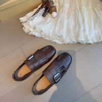 Mocassini Brogue Rossi Vintage Stile Britannico con Nappe in Microfibra da Donna, Nuovi Arrivi Primavera 2026, Fondo Piatto