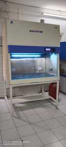 Fabriqué en Inde biosécurité classe A2 personnalisable 3X2X2 banc de laboratoire OEM pour vente à l'exportation fournitures de laboratoire - Product Image 2