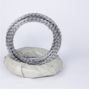 Protection anti-intrusion Concertina Razor galvanisée HS-76 450mm, spirale à picots 12.5x14 4mm, anti-rouille, pour événements, <span class=keywords><strong>prix</strong></span> fournisseur - Product Image 3