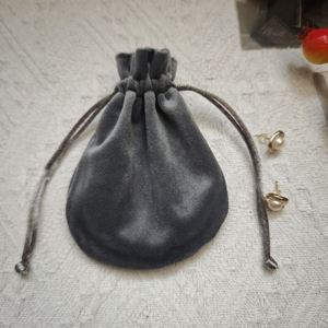 Sac à bijoux en velours de coton imprimé avec logo personnalisé ODM, pochette à cordon en velours doux pour emballage cadeau, sac de protection anti-poussière pour cosmétiques - Product Image 5