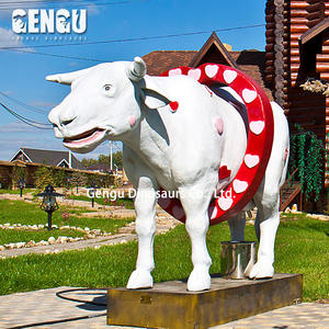 Outdoor Decoratieve Geanimeerde Glasvezel Koe Voor Winkelcentra Openbare Ruimtes Luchthavens Kinderdagverblijven Kleuterscholen Metaal - Product Image 2