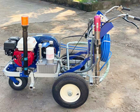 Machine de marquage routier et de délimitation de parkings, pulvérisation à froid et application à chaud, pour peinture de bandes routières