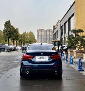 <span class=keywords><strong>BMW</strong></span> Serie 1 <span class=keywords><strong>2021</strong></span> Facelift <span class=keywords><strong>120i</strong></span> M Sport, Auto Usado con Exterior Azul, 29,000 km, Norma de Emisiones Euro VI, 100-150 CV - Product Image 3